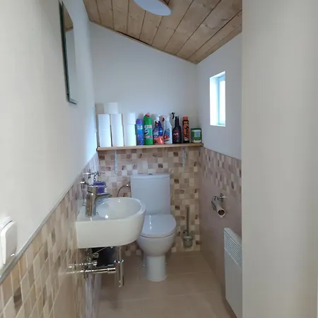 Pod Svycarnou Drnovec U Cvikova Holiday home Cvikov