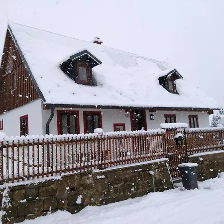 Pod Svycarnou Drnovec U Cvikova Holiday home Cvikov